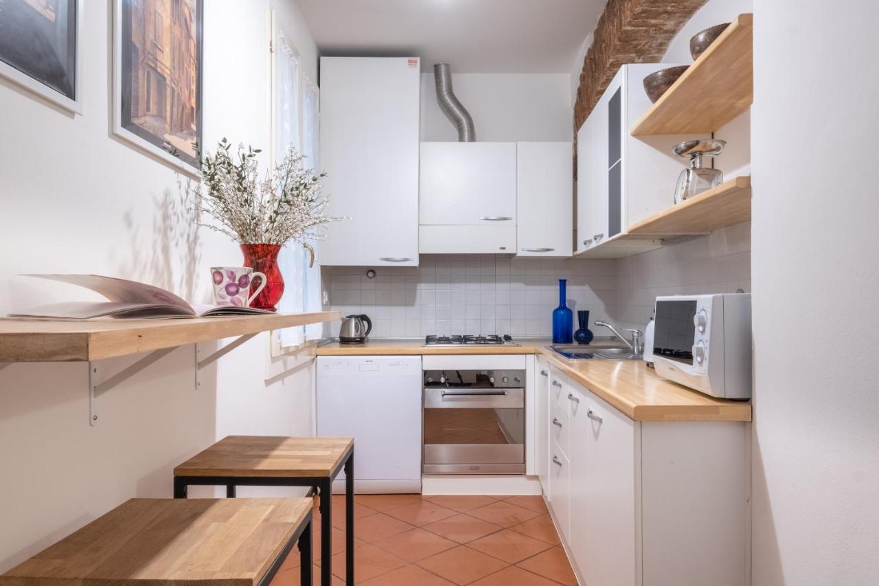 Lo Scrigno Delle 2 Torri! Nel Cuore Del Centro, Vicino A Via Rizzoli Bologna Esterno foto